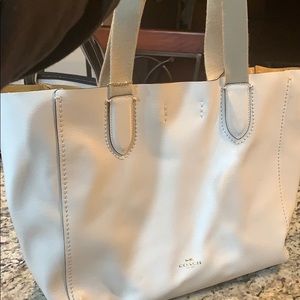 White coach shoulder bag